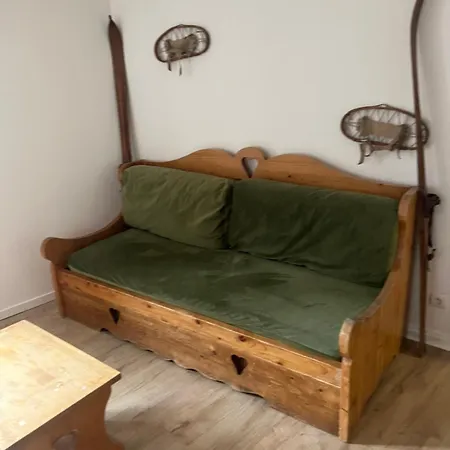 アパート レ アパルトゥマン ドゥ コイフュス コルマール