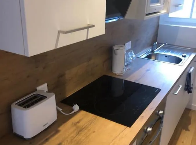 レ アパルトゥマン ドゥ コイフュス アパート *