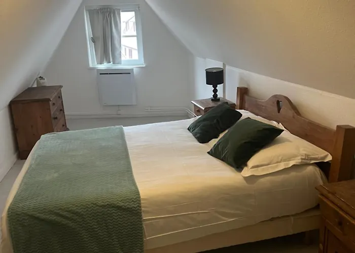 レ アパルトゥマン ドゥ コイフュス アパート *