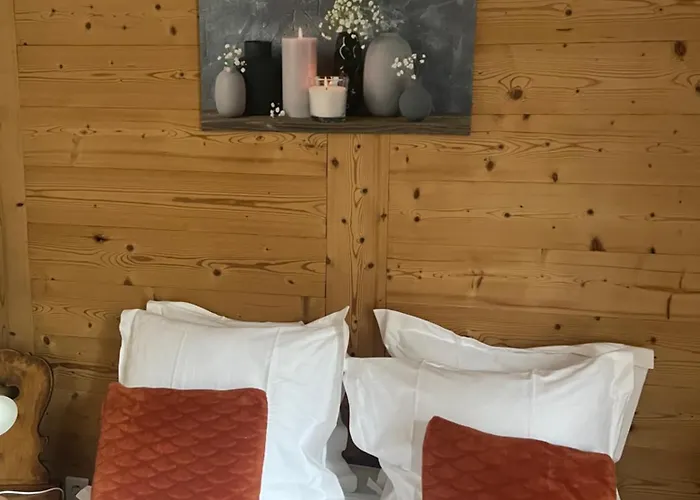 アパート レ アパルトゥマン ドゥ コイフュス *